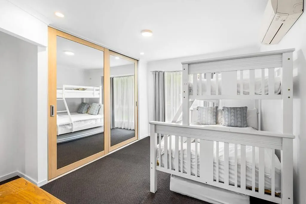 The Seahaven ~ Family Home With Pool, Pet Friendly Castaways Beach
