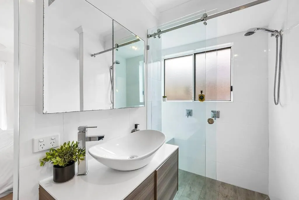 The Seahaven ~ Family Home With Pool, Pet Friendly Castaways Beach 0*,  Australien